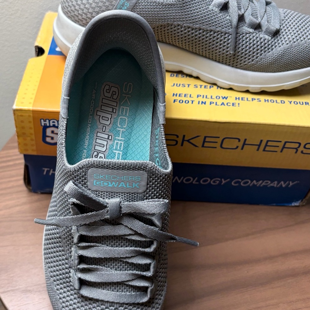 Skechers Go Walk Joy Capri Slip-Ins Gray Women’s 5.5 Hands Free Comfort Shoes - Picture 8 of 9